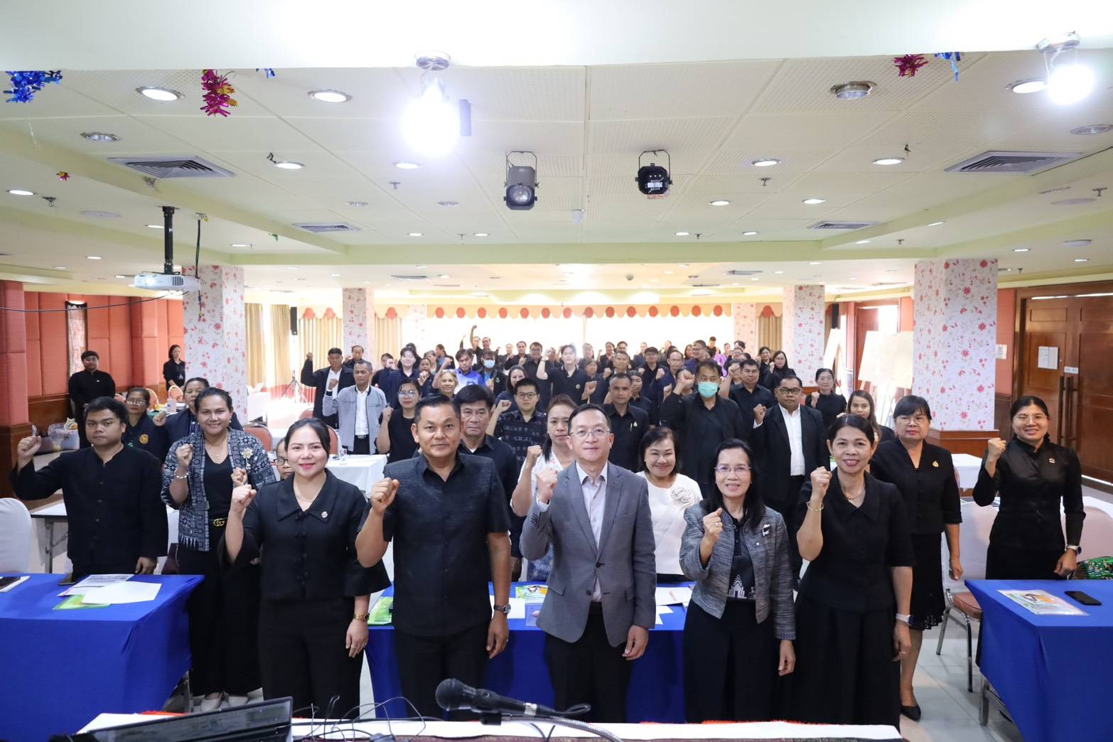 พช.พิมาย นำคณะกรรมการเครือข่ายออมทรัพย์เพื่อการผลิต อำเภอพิมาย เข้าร่วมประชุมเพิ่มศักยภาพคณะกรรมการเครือข่ายกองทุนชุมชน ขับเคลื่อนกลุ่มออมทรัพย์ฯ ระดับจังหวัด